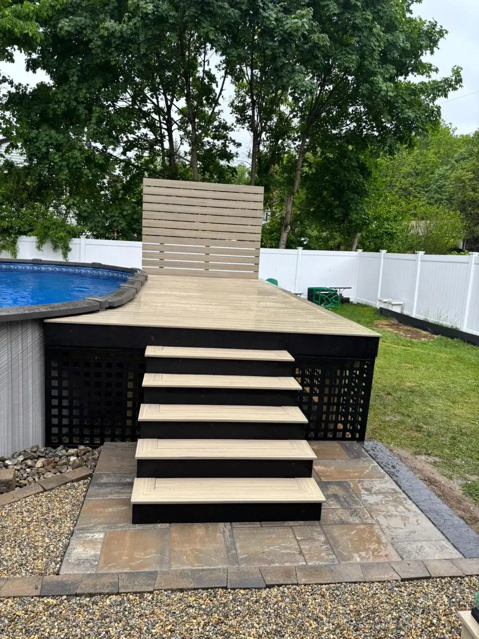 Paver contractors in Garfield NJ - large patio for entertaining and relaxation